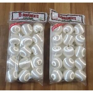 Vtg Pyramid Unbreakable White Shiny Satin Christmas Ornaments Lot Rauch Ind READ